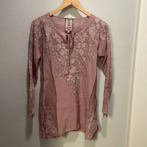 Johnny Was light pink/purple ish woman’s tunic